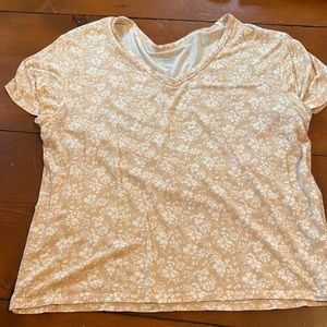 AE soft n sexy tee shirt